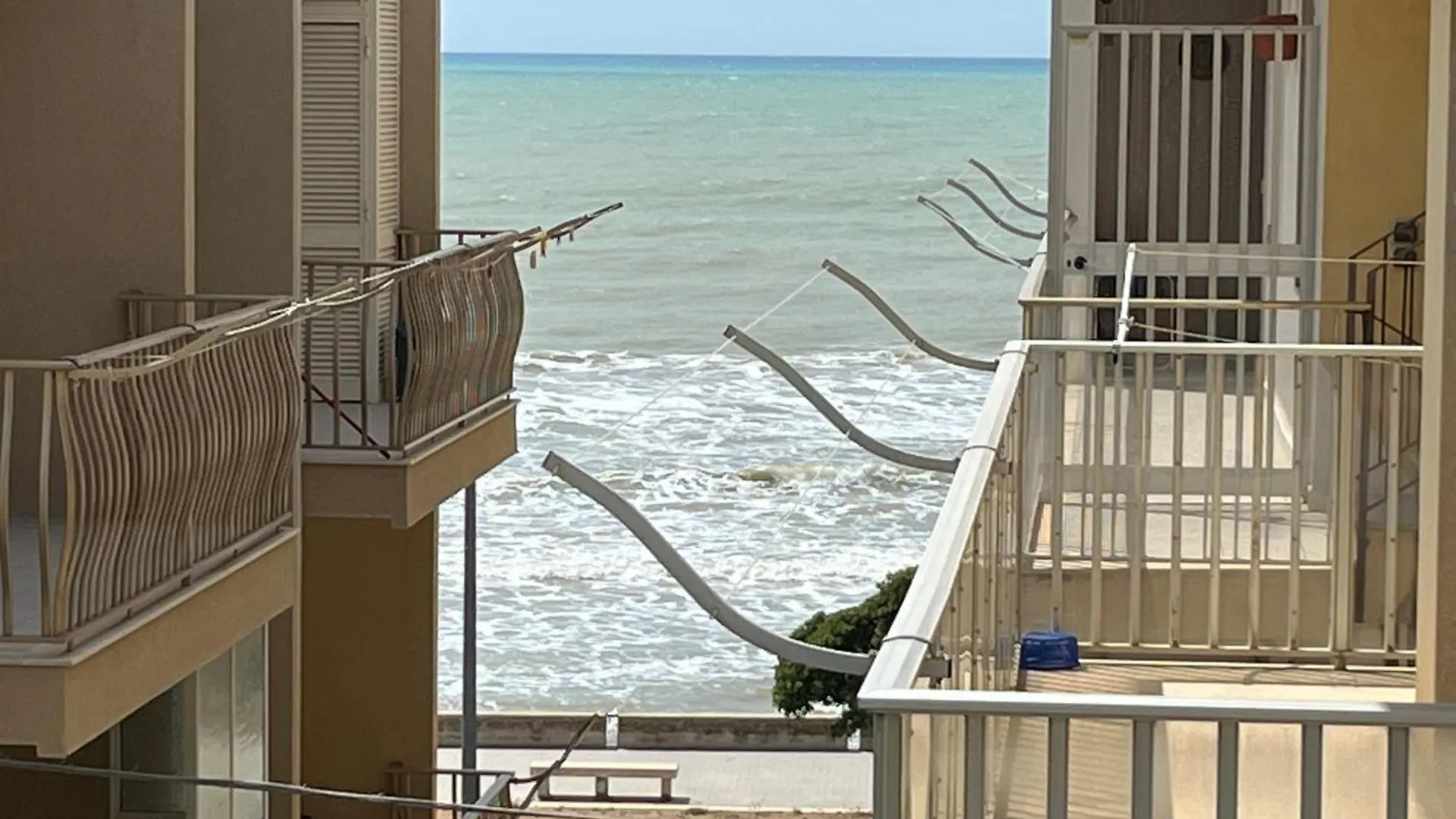 Smeraldin Marina di Ragusa 0*,  Italia
